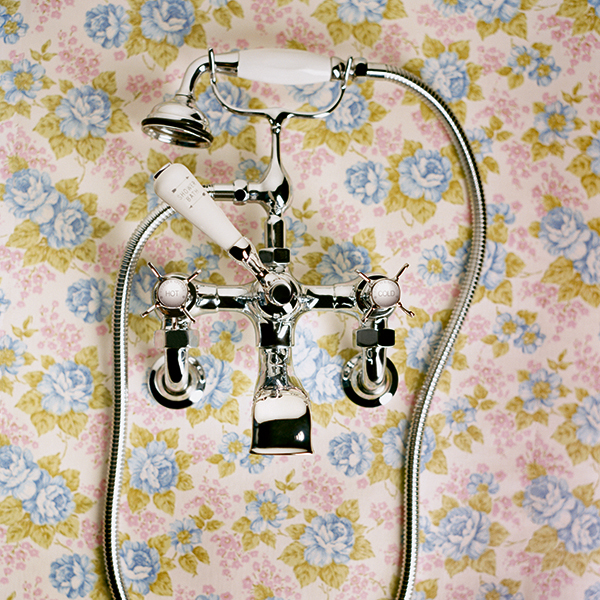 Edwardian Bath Mixer - Wall Mounted - Image 2